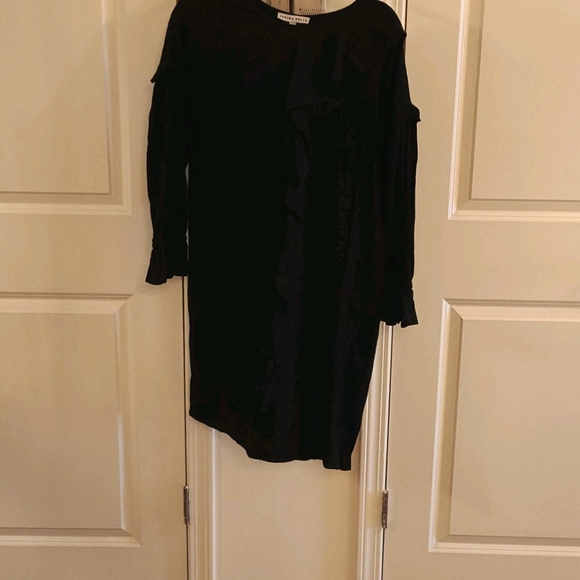 Yakira Bella Dresses & Skirts - YAKIRA BELLA Black Dress